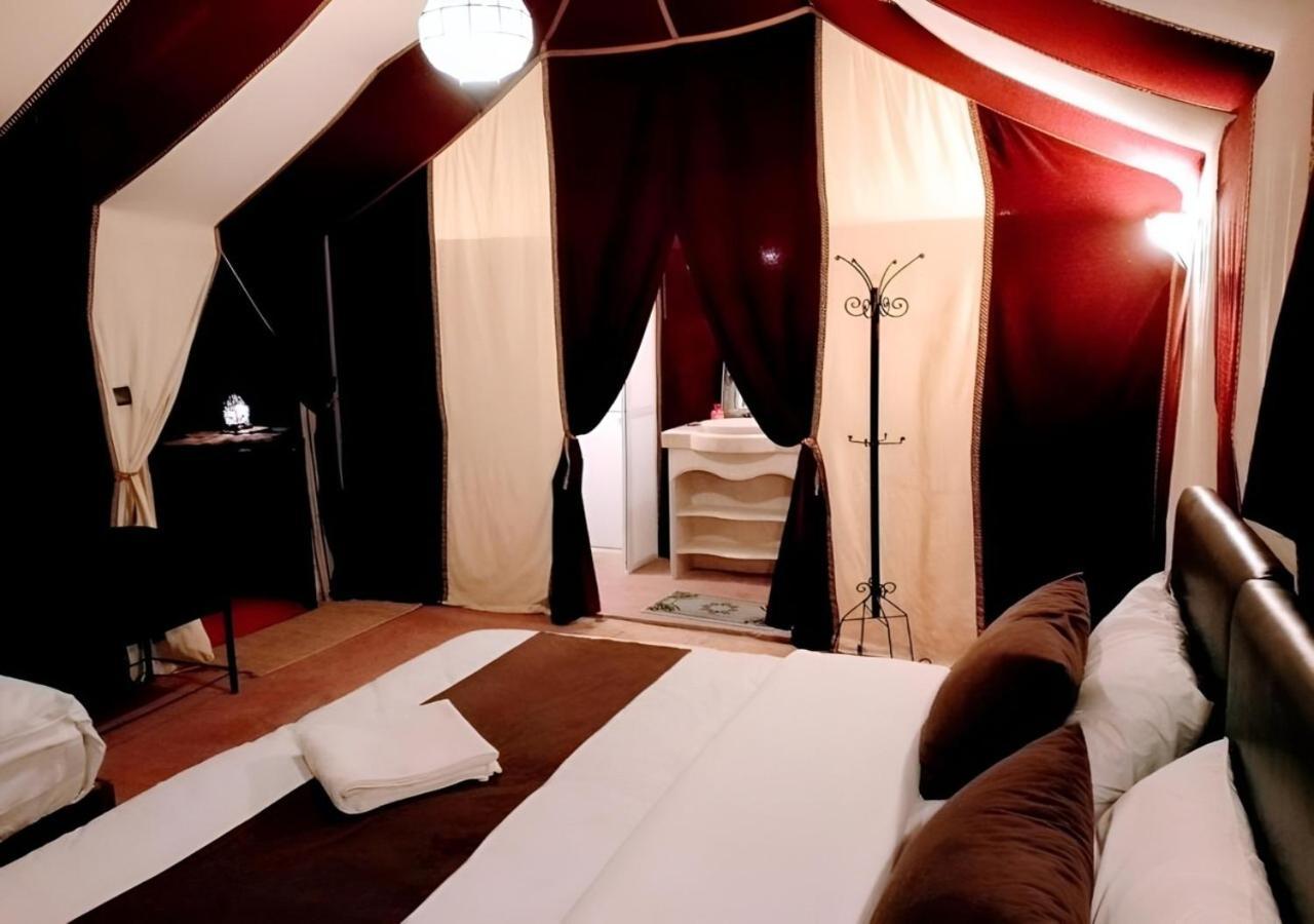 Merzouga Luxurious Tented מראה חיצוני תמונה